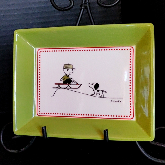 Peanuts Other - Peanuts dish winter theme